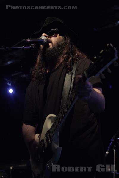 SCARS ON BROADWAY - 2008-07-03 - PARIS - La Maroquinerie - Daron Malakian